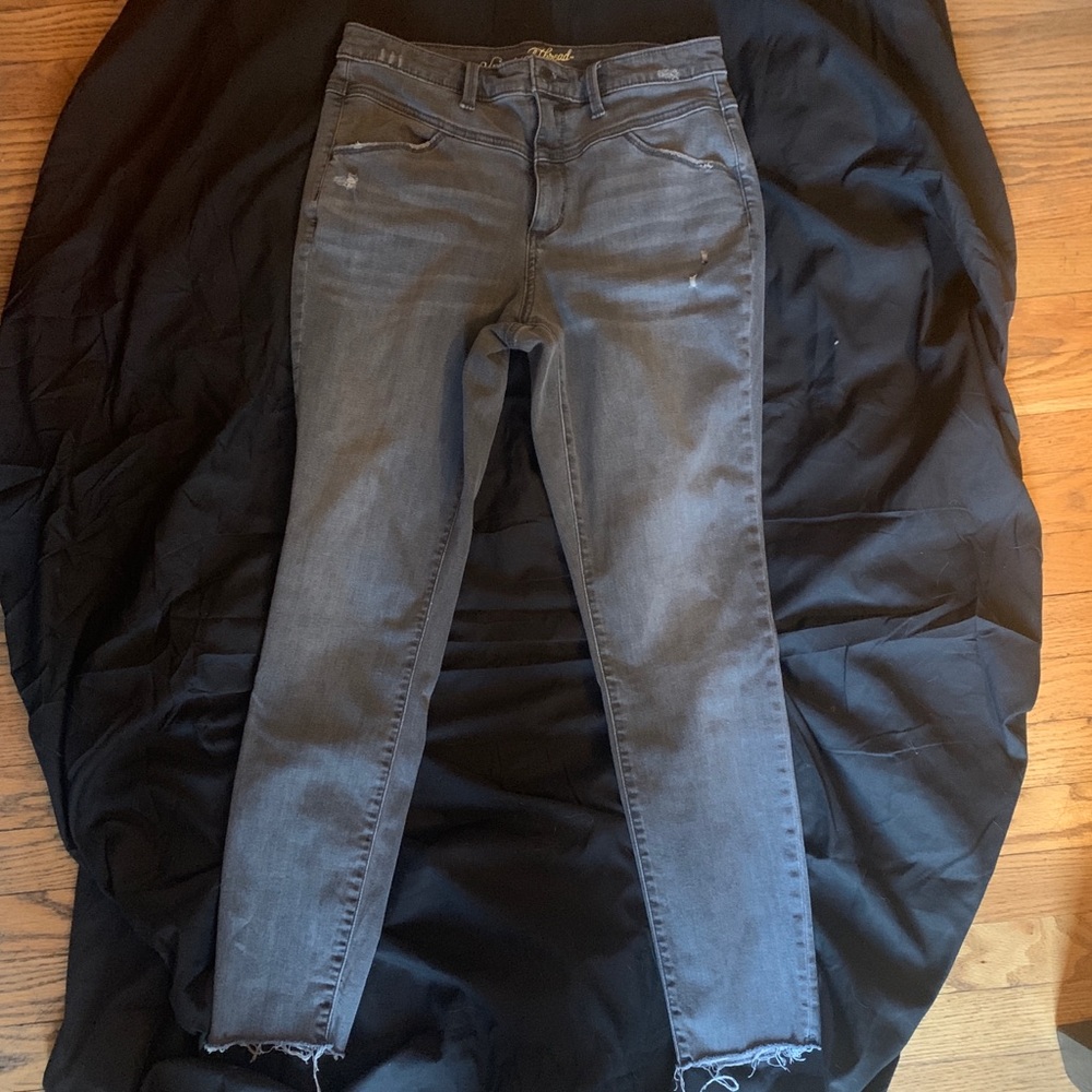 Universal thread light black wash high rise skinny jeans